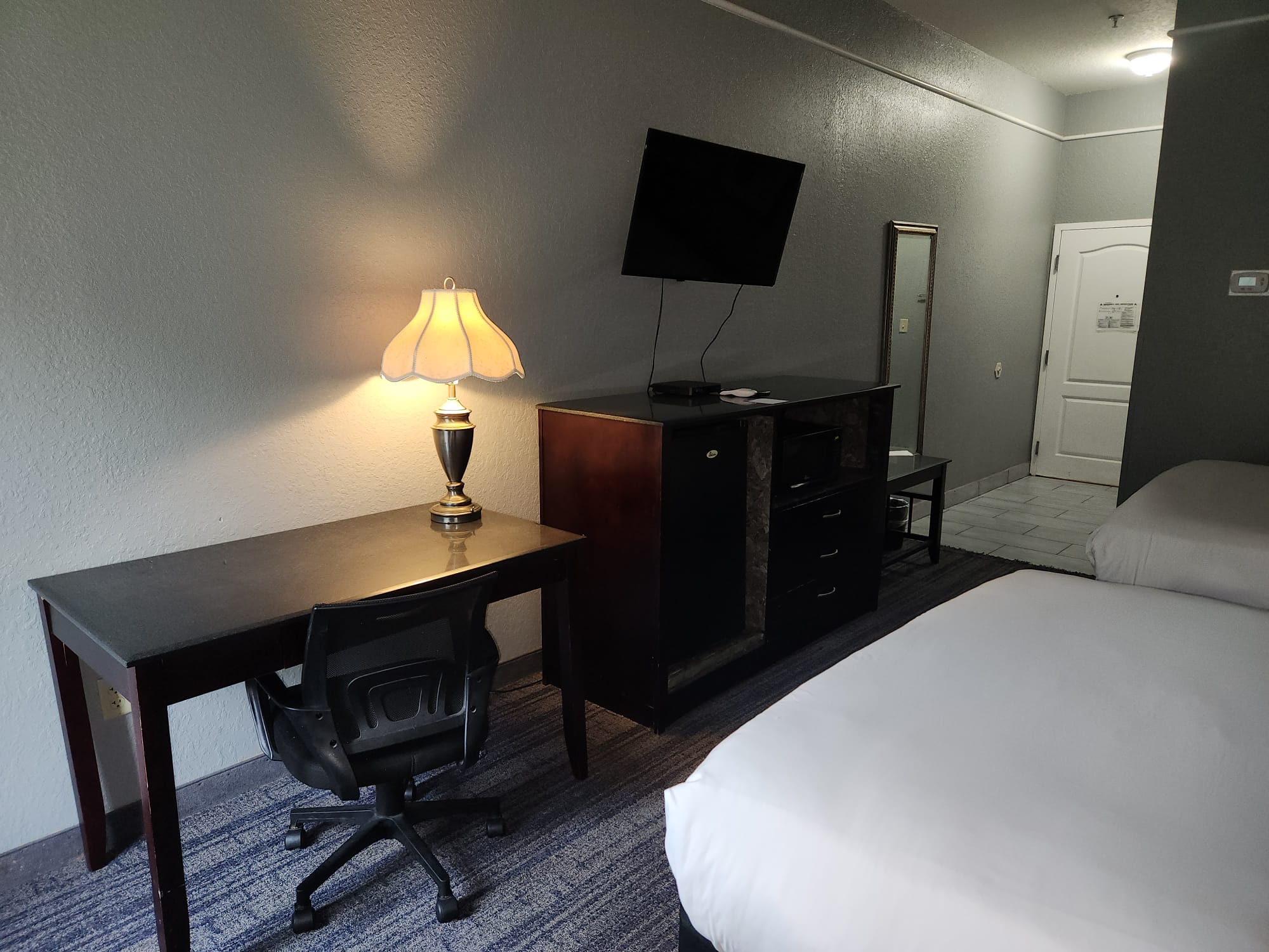Non Smoking 2 Queen Beds