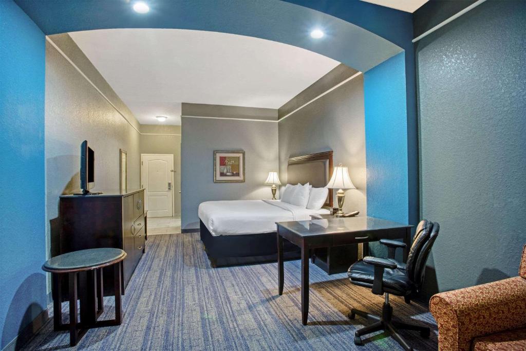 Non Smoking King Bed Deluxe